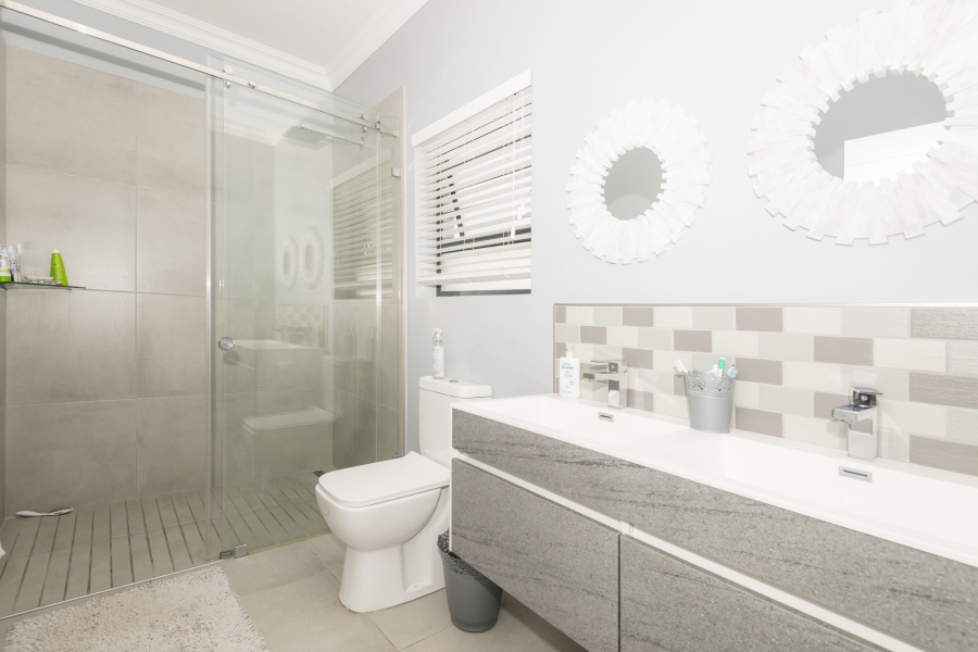 4 Bedroom Property for Sale in Myburgh Park Western Cape